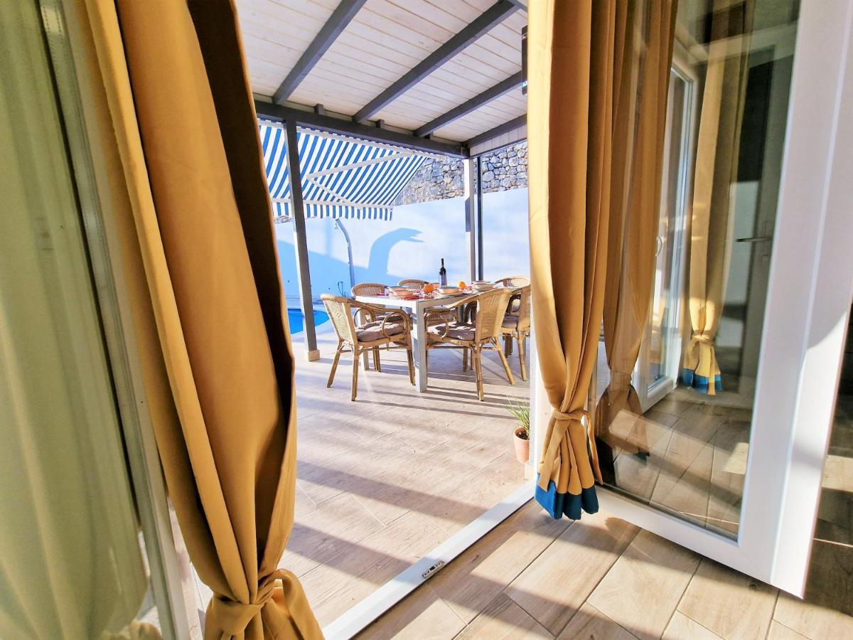 Holiday House Boost With Heated Pool Klis المظهر الخارجي الصورة