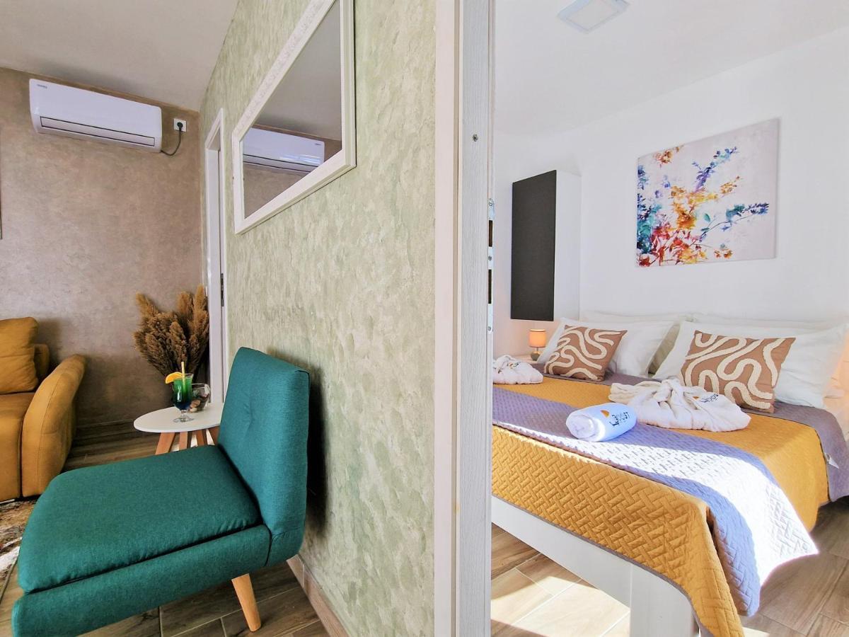 Holiday House Boost With Heated Pool Klis المظهر الخارجي الصورة