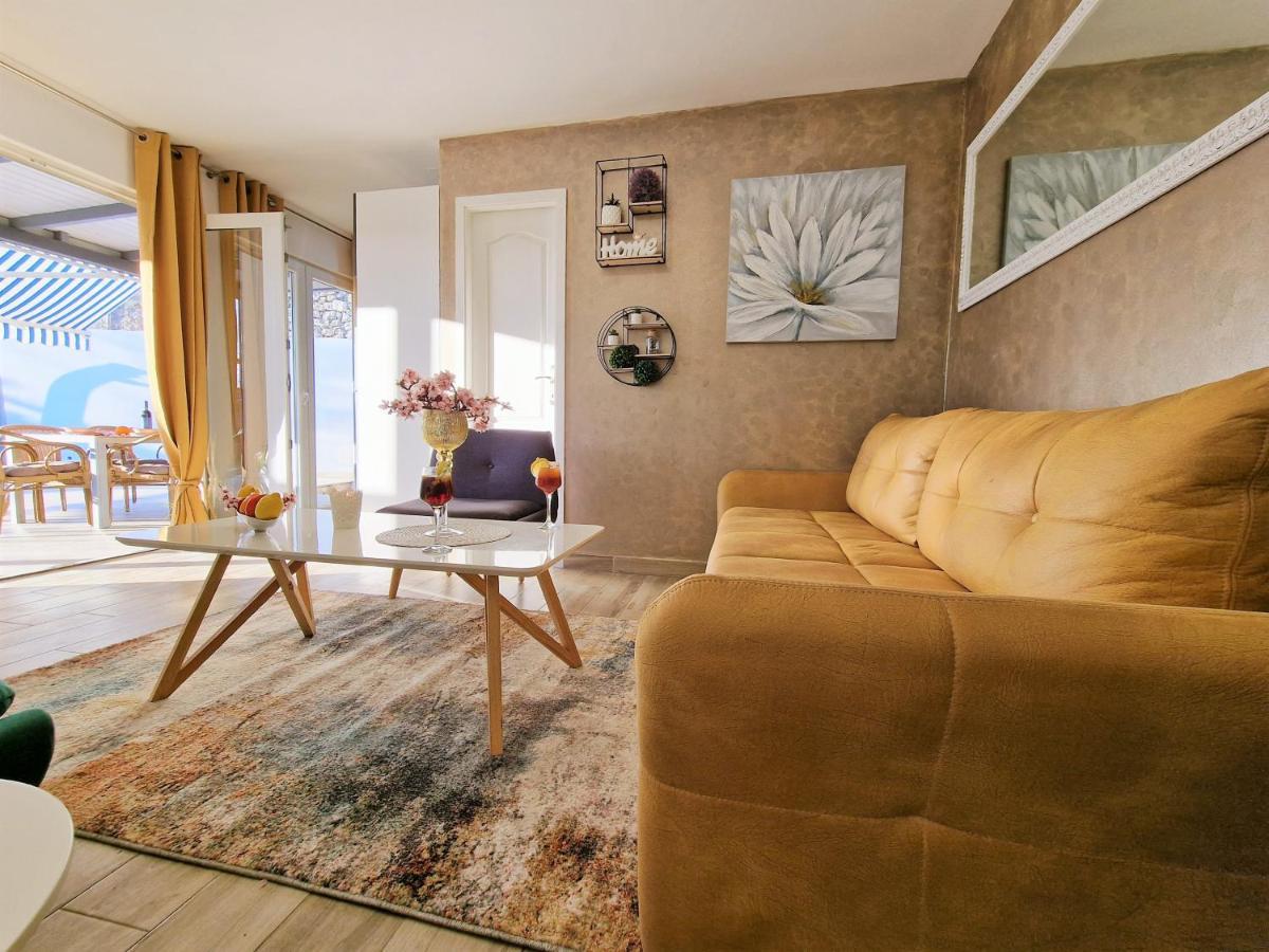 Holiday House Boost With Heated Pool Klis المظهر الخارجي الصورة